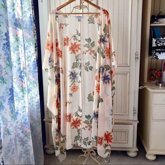 Forever 21 Sweaters - Forever 21 Contemporary Chiffon Kimono Floral XL